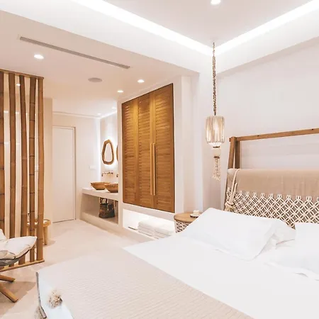 Cocopalm Naxos Aparthotel 4*